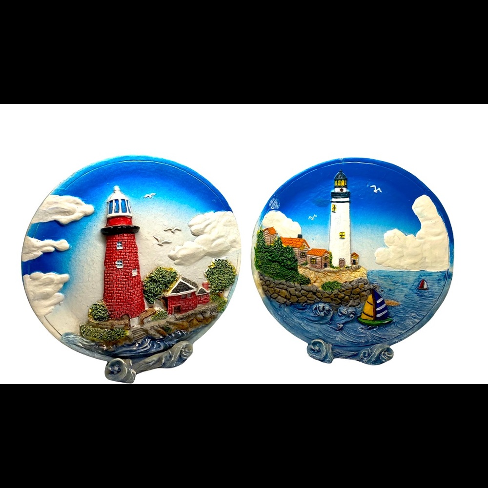 K's Collection Decorative/ Collectible Lighthouse plates on stand (4 1/2” dia.)